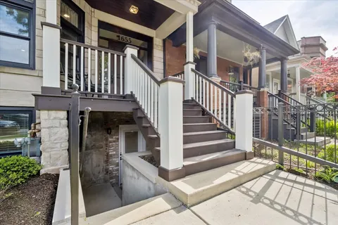 $1,700,000 | 1655 West Carmen Avenue, Chicago, IL 60640