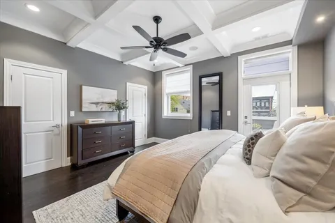 $1,700,000 | 1655 West Carmen Avenue, Chicago, IL 60640