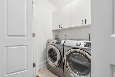 $1,700,000 | 1655 West Carmen Avenue, Chicago, IL 60640