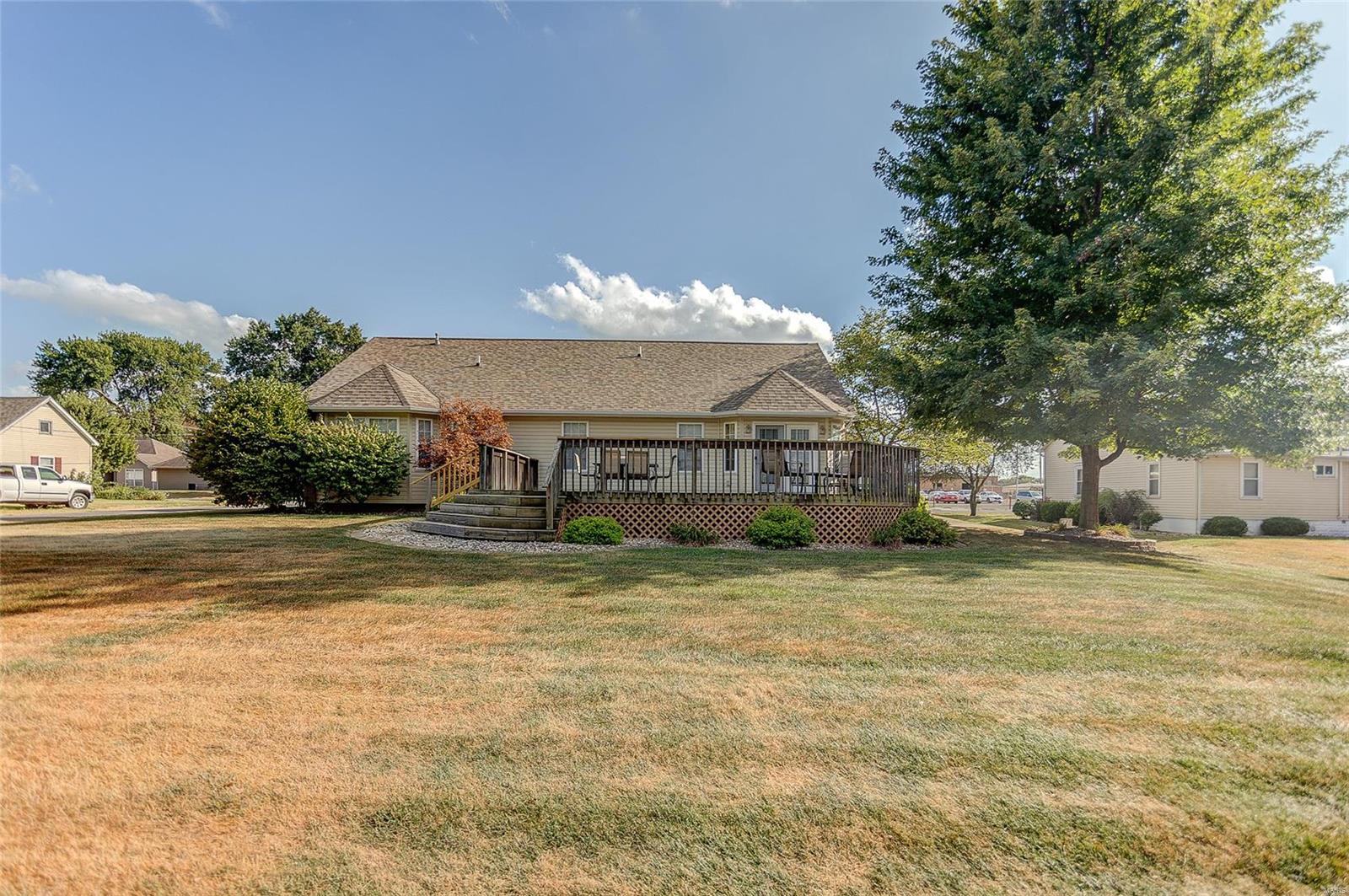 701 Bunker Hill Road Staunton, IL 62088 - Photo 18 of 24 Gallery Image 18