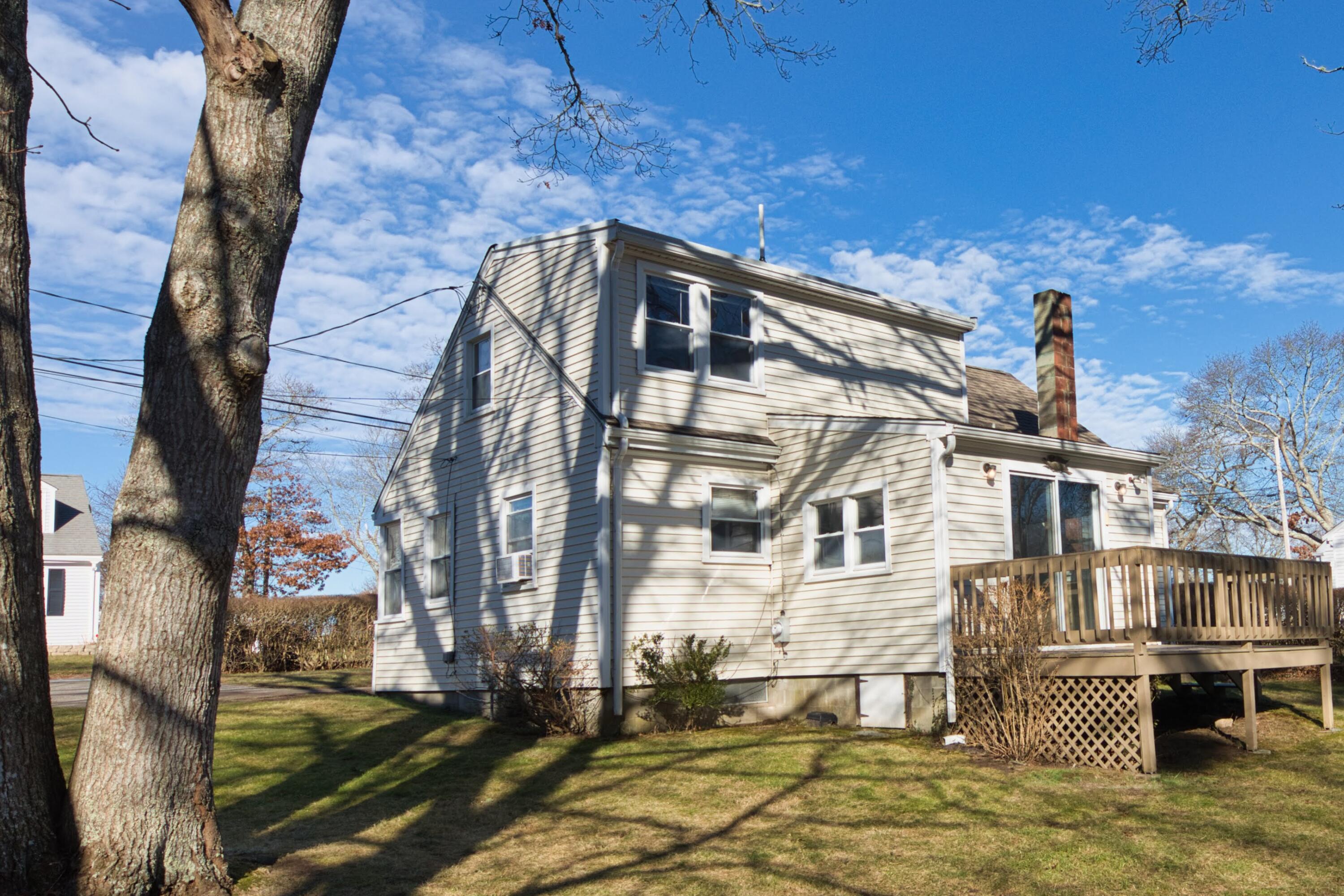 6 Blueberry Road Buzzards Bay, MA 02532 - Photo 5 of 40 4T5A6509cropped