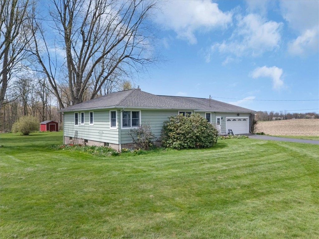 6479 East Port Bay Road Wolcott, NY 14590 - Photo 4 of 42