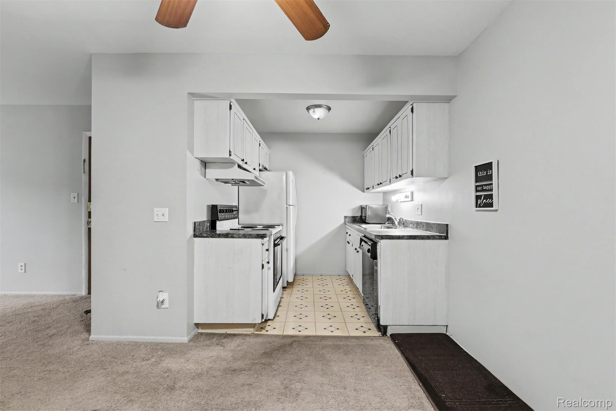 26730 Joy Road Redford, MI 48239 - Photo 13 of 27 13.jpg
