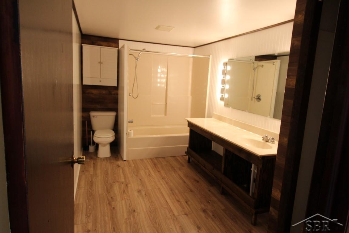 2471 Whites Beach Road Standish, MI 48658 - Photo 6 of 9 50060019-5.JPG