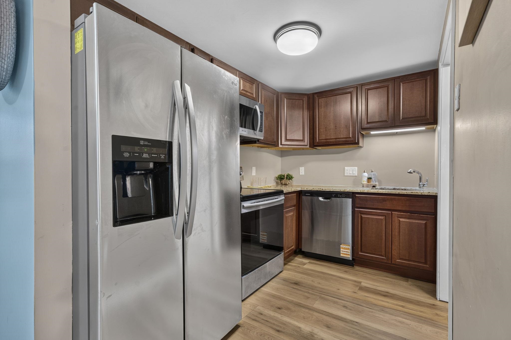 29 East Ridge Road Merrimack, NH 03054 - Photo 8 of 35 Gallery Image 8