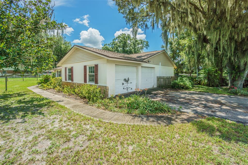18125 Dorman Road Lithia, FL 33547 - Photo 38 of 56 Gallery Image 38