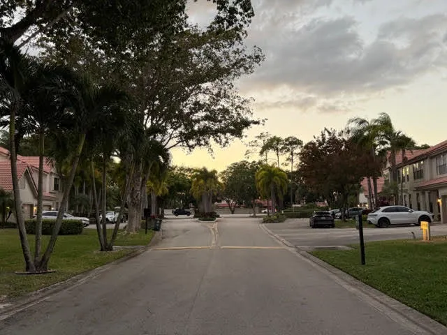 $3,000 | 5790 Coach House Circle, Unit G, Boca Raton, FL 33486