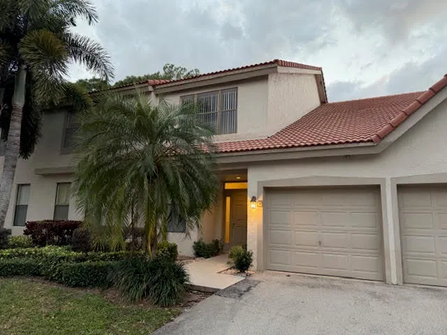 $3,000 | 5790 Coach House Circle, Unit G, Boca Raton, FL 33486