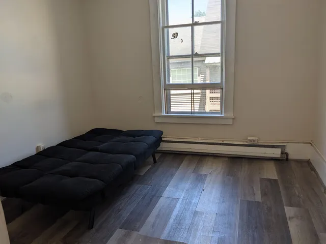 $195,000 | 75 Harrison Avenue, Rutland, VT 05701