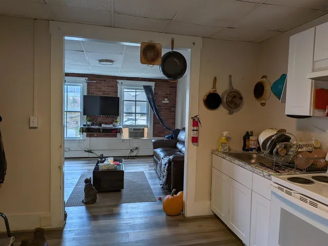 $195,000 | 75 Harrison Avenue, Rutland, VT 05701