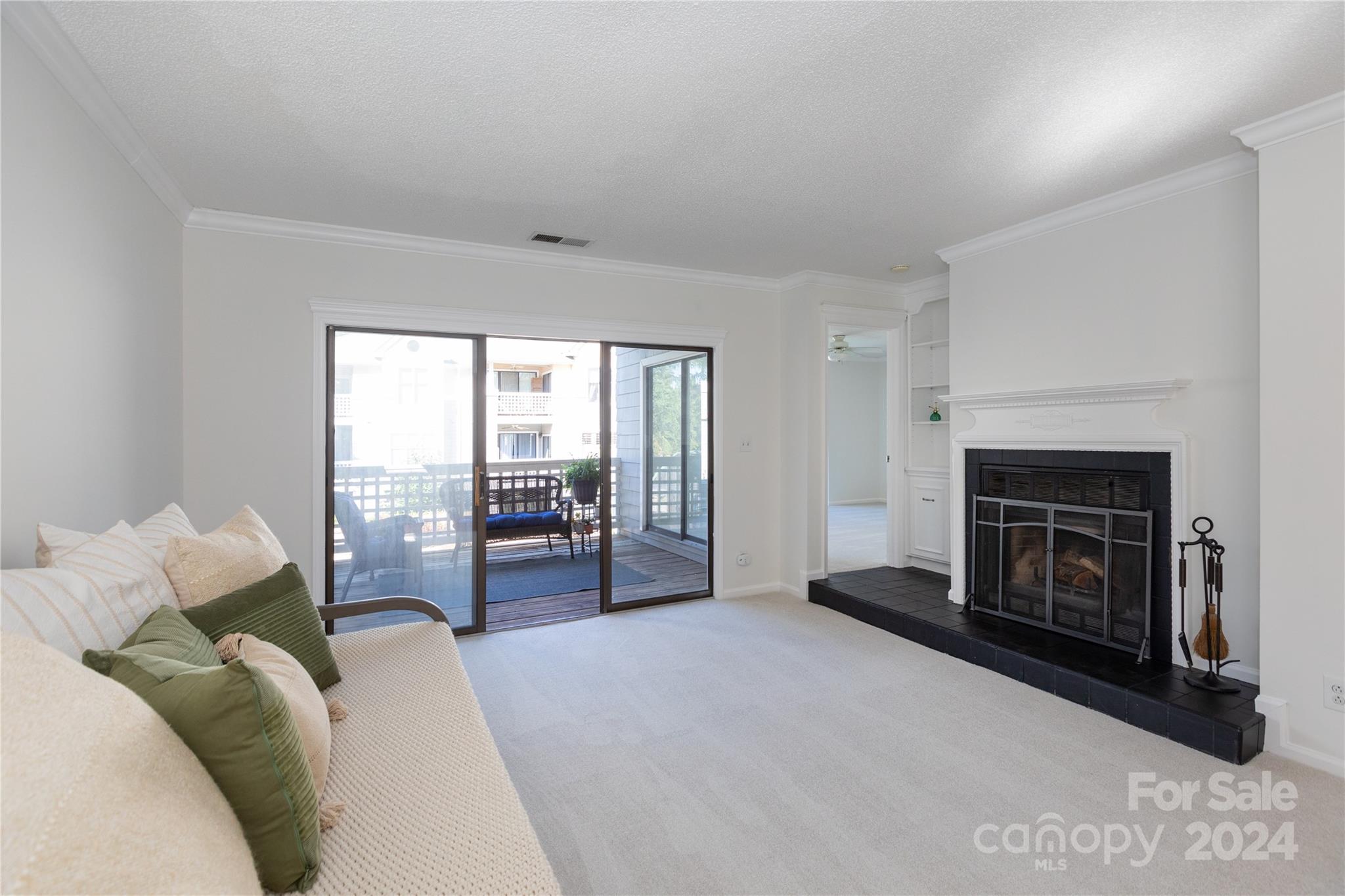 308 Queens Road, Unit 32 Charlotte, NC 28204 - Photo 23 of 36