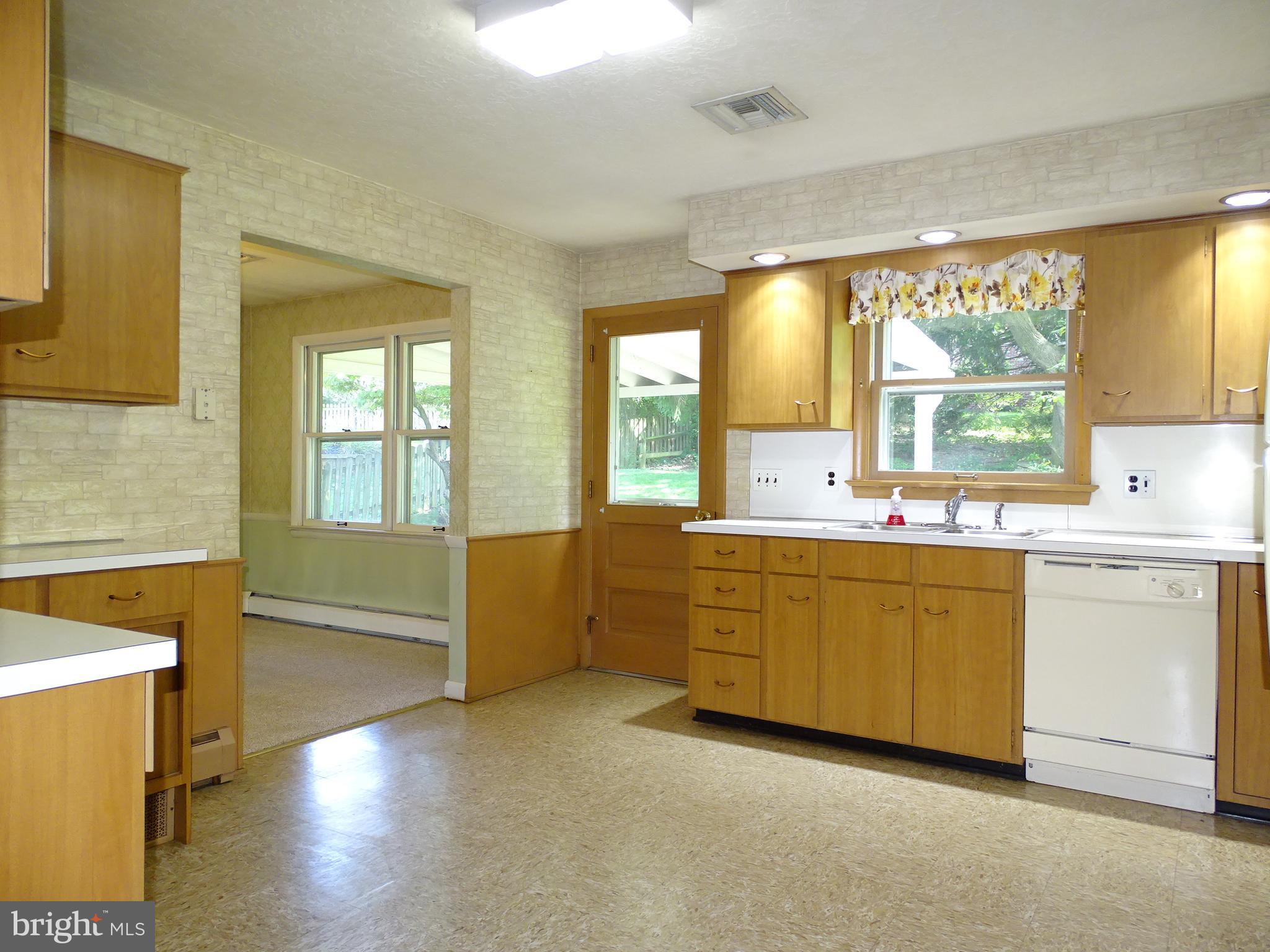 760 Hoffman Road York, PA 17403 - Photo 17 of 43 Gallery Image 17