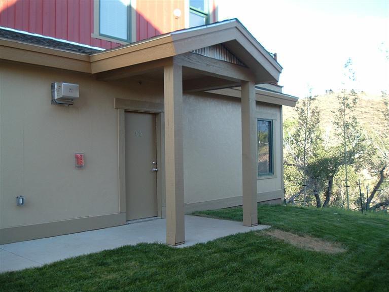 705 Nogal Road, Unit C5 Eagle, CO 81631 - Photo 15 of 20 End Unit on The Eagle River!