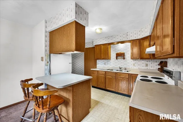 $144,900 | 1215 East Sycamore Street, Canton, IL 61520