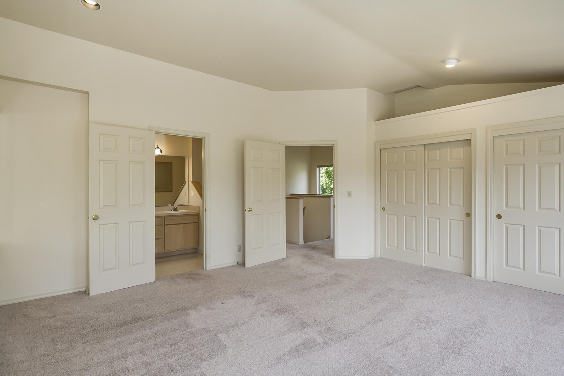 1193 Northeast Ross Road Bend, OR 97701 - Photo 22 of 34 22JH5_7534