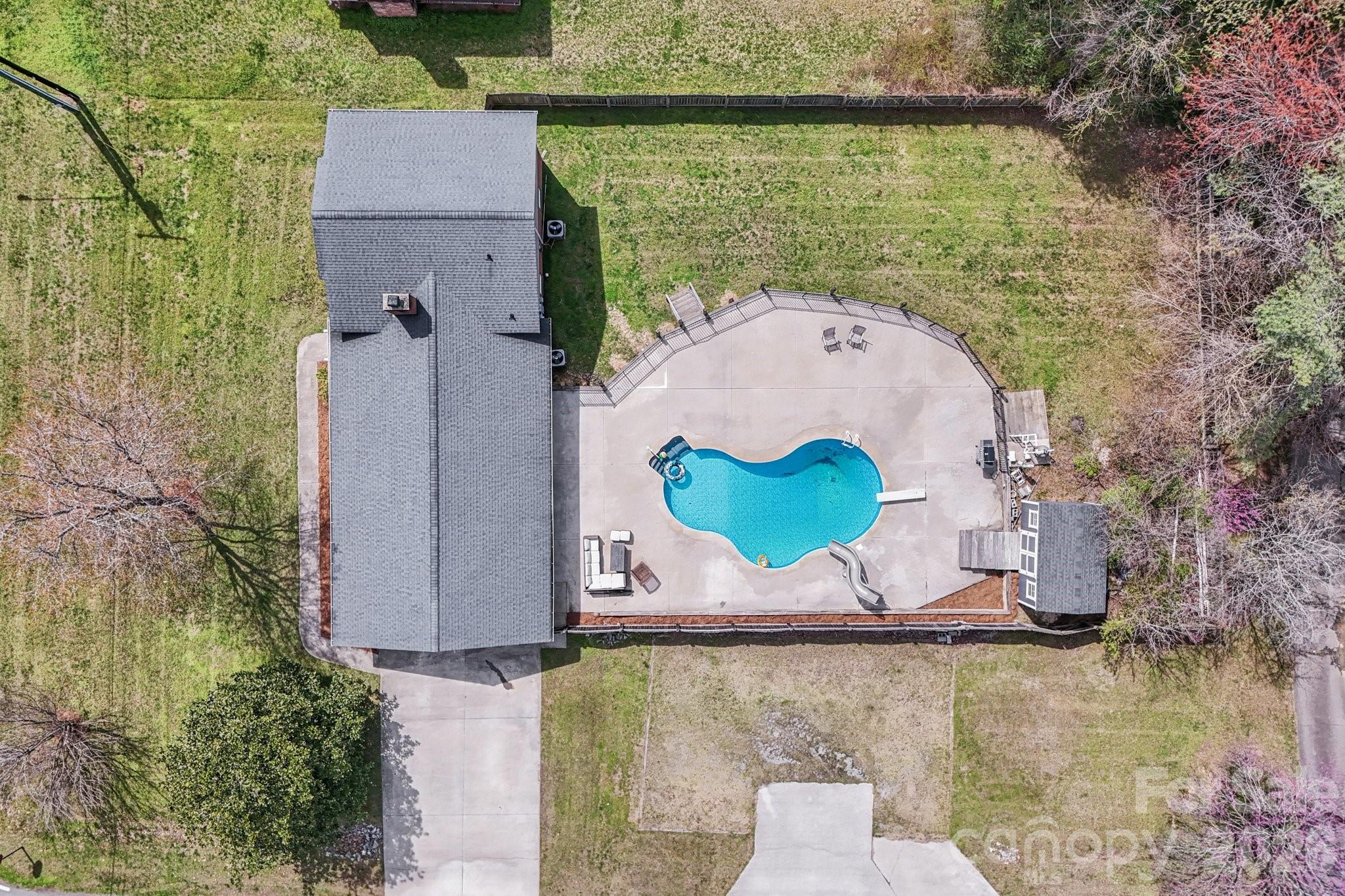 660 South Peace Haven Road Winston-Salem, NC 27103 - Photo 34 of 43 a picture of a lake view