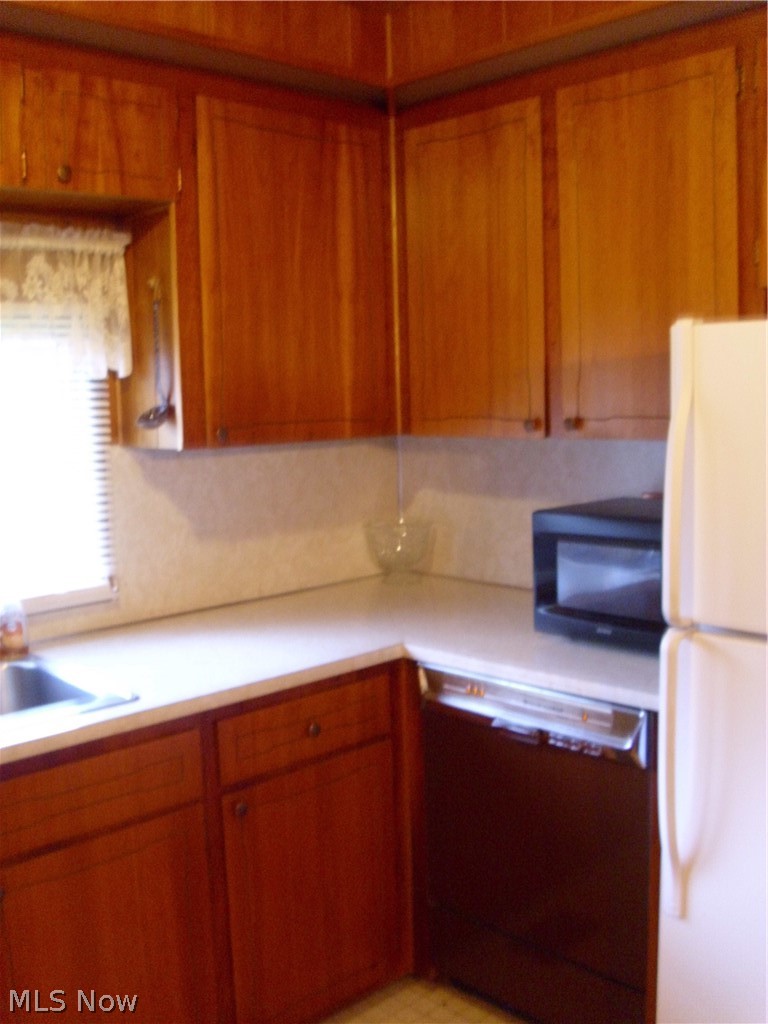 459 Housel Craft Road Cortland, OH 44410 - Photo 8 of 11 Gallery Image 8