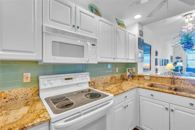 $340,000 | 2090 Matecumbe Key Road, Unit 1105, Punta Gorda, FL 33955