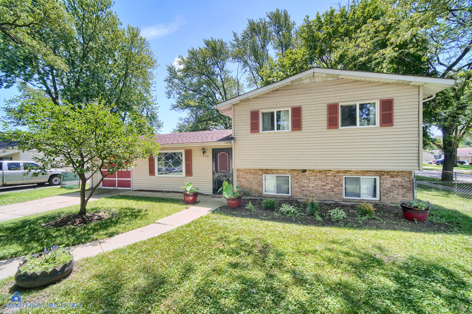 515 Spruce Road Bolingbrook, IL 60440 - Photo 1 of 23
