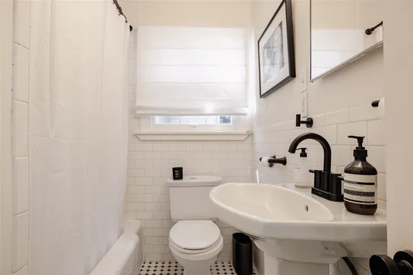 $4,500 | 1404 Eva Street, Austin, TX 78704