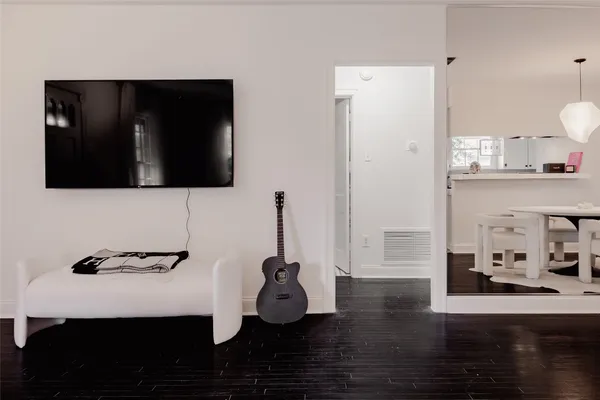 $4,500 | 1404 Eva Street, Austin, TX 78704