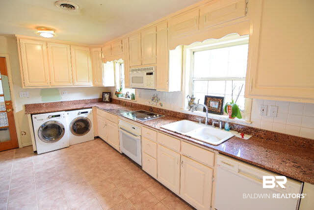 201 Spanish Main Daphne, AL 36527 - Photo 8 of 18 Tile Flooring