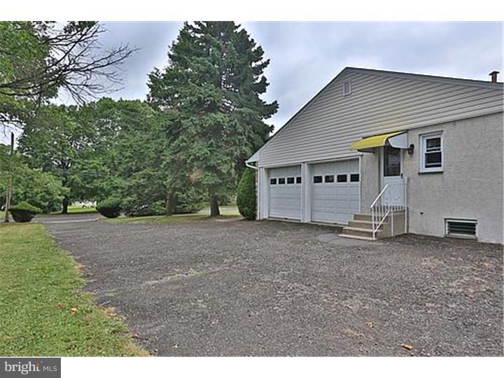 215 Fairway Road Ambler, PA 19002 - Photo 25 of 25 Driveway