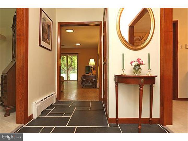 215 Fairway Road Ambler, PA 19002 - Photo 6 of 25 Foyer