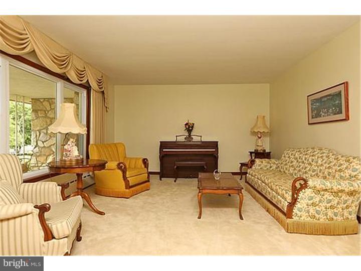 215 Fairway Road Ambler, PA 19002 - Photo 9 of 25 Living Room