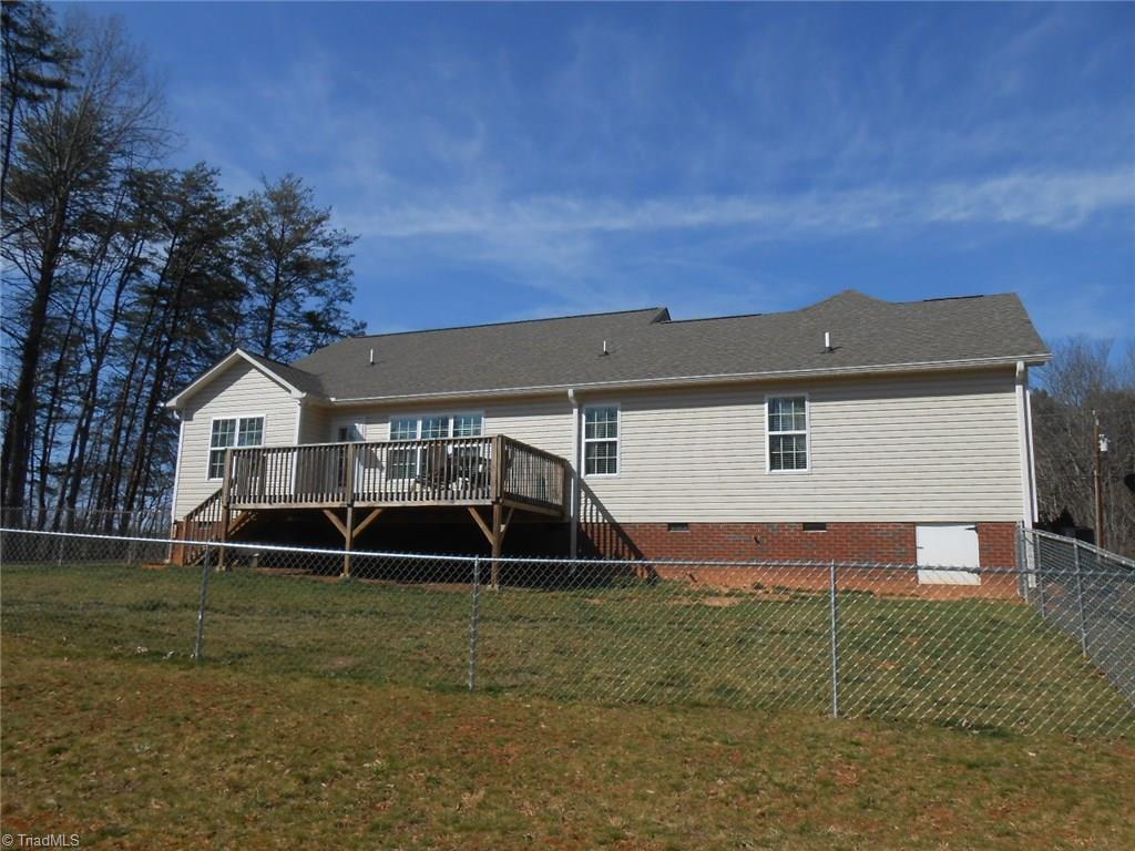 414 Vernon Road Reidsville, NC 27320 - Photo 3 of 9 Gallery Image 3