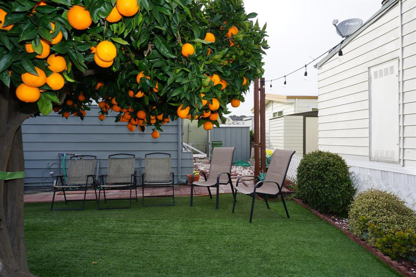 2150 Almaden Road, Unit 62 San Jose, CA 95125 - Photo 31 of 38 a view of an chairs and tables in the backyard
