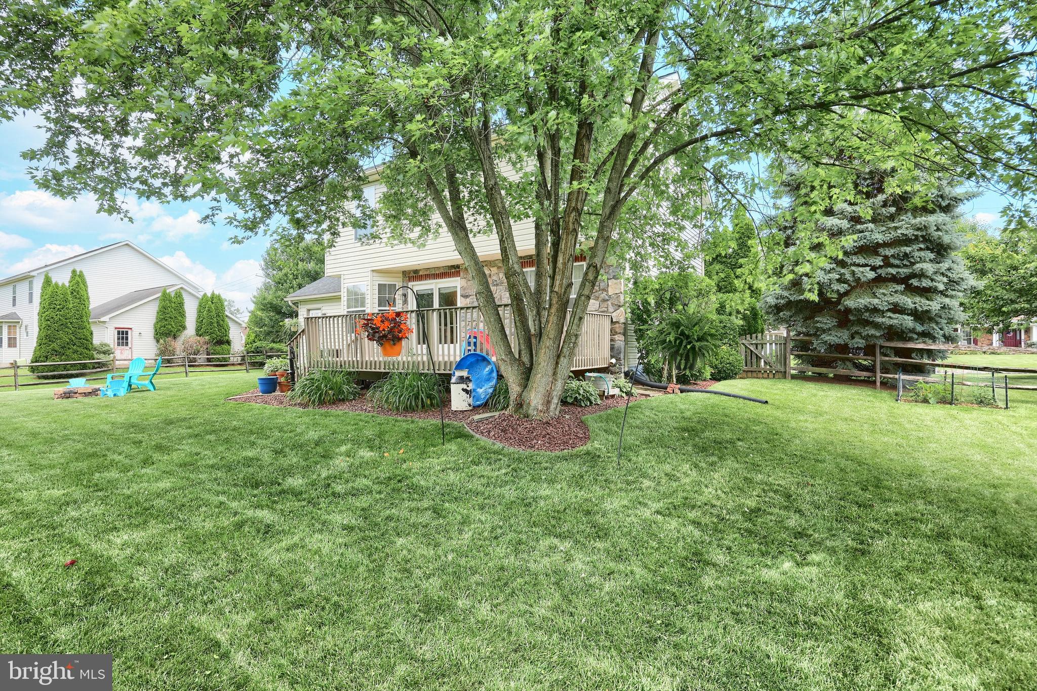 920 Hostetter Road Hanover, PA 17331 - Photo 12 of 49 a front view of a house with garden