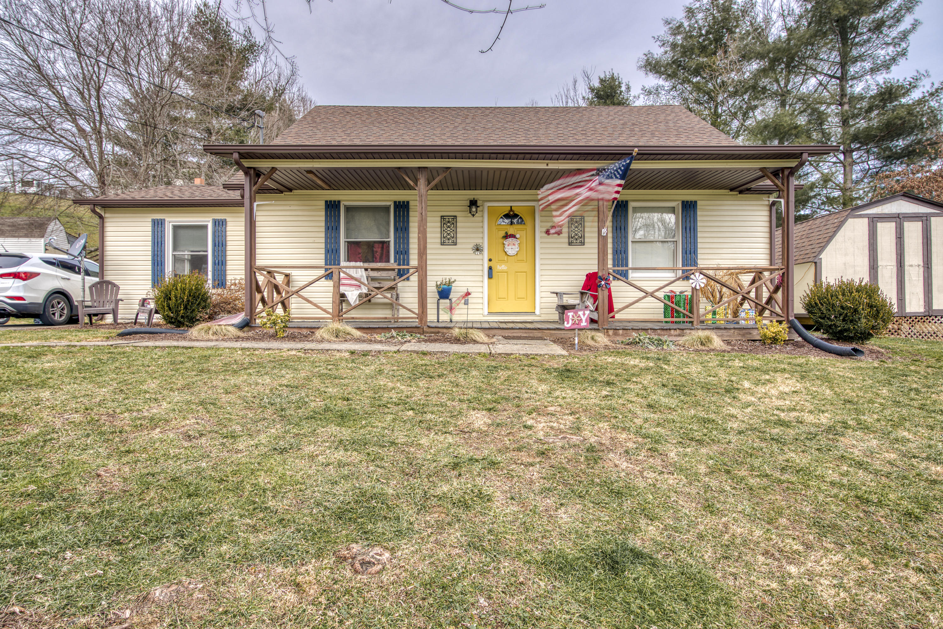 110 Riley Drive Chilhowie, VA 24319 - Photo 1 of 29 110-Riley-Dr-Chilhowie-VA Highlands-Real