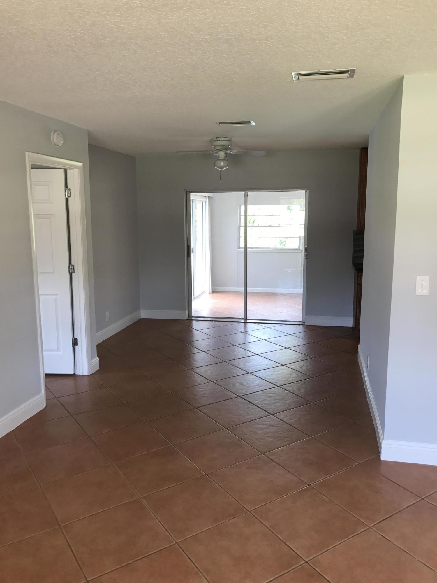 109 Mohigan Circle Boca Raton, FL 33487 - Photo 18 of 40 IMG_2696