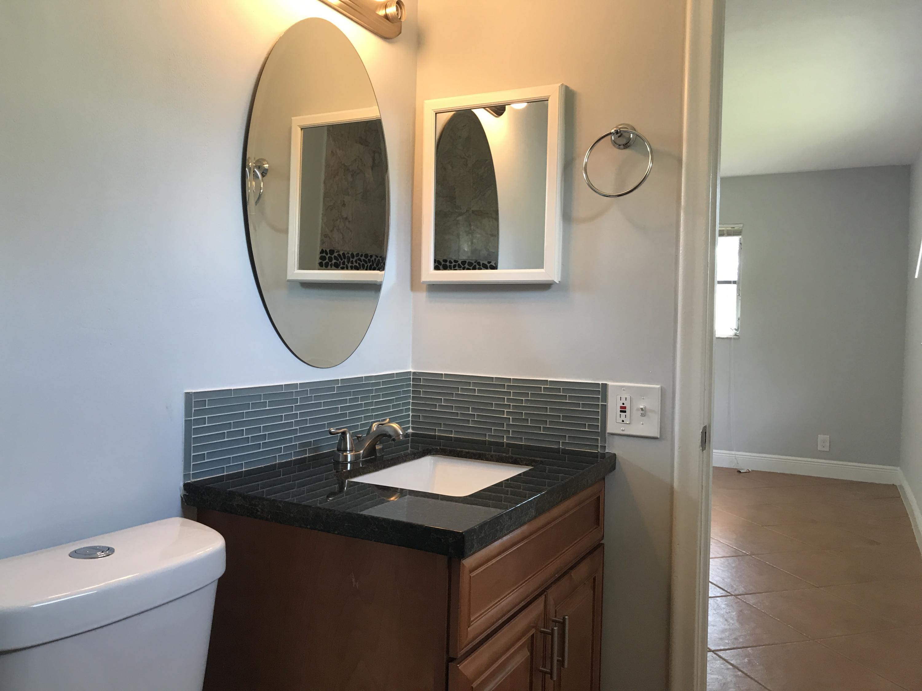 109 Mohigan Circle Boca Raton, FL 33487 - Photo 28 of 40 IMG_2717