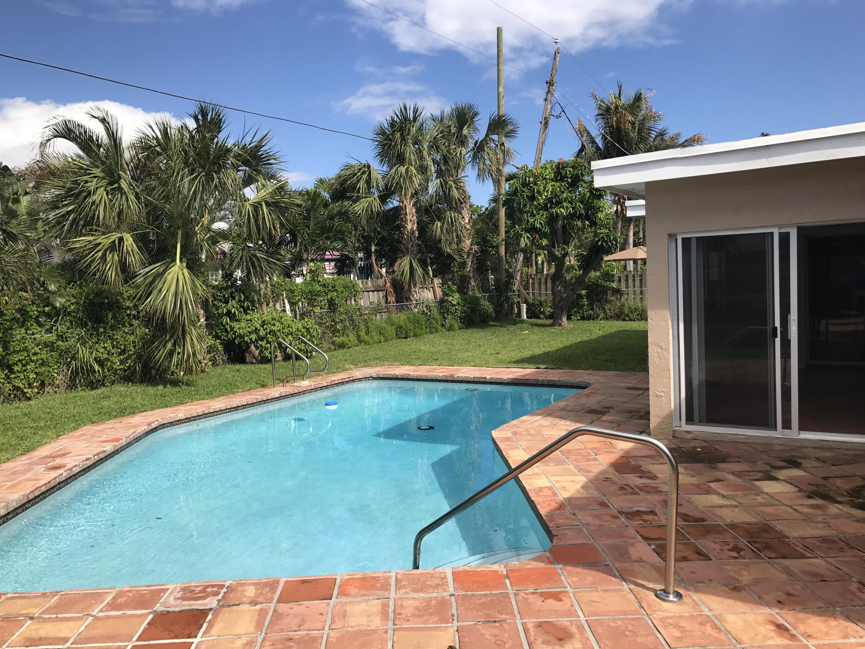 109 Mohigan Circle Boca Raton, FL 33487 - Photo 33 of 40 IMG_2723