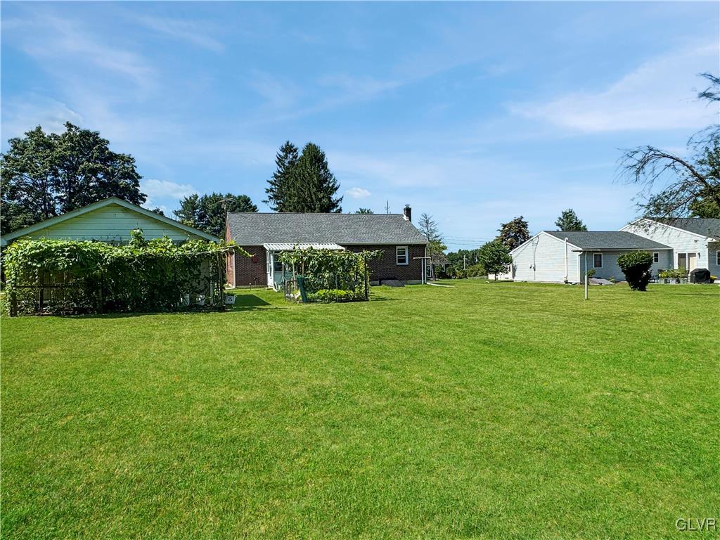 1665 Pleasant View Road Bethlehem, PA 18015 - Photo 13 of 16 Gallery Image 13