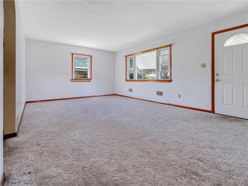 1665 Pleasant View Road Bethlehem, PA 18015 - Photo 2 of 16 Gallery Image 2