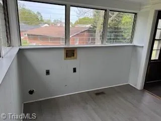 $1,200 | 408 Oakhurst Street, Kernersville, NC 27284