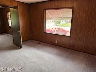 $1,200 | 408 Oakhurst Street, Kernersville, NC 27284