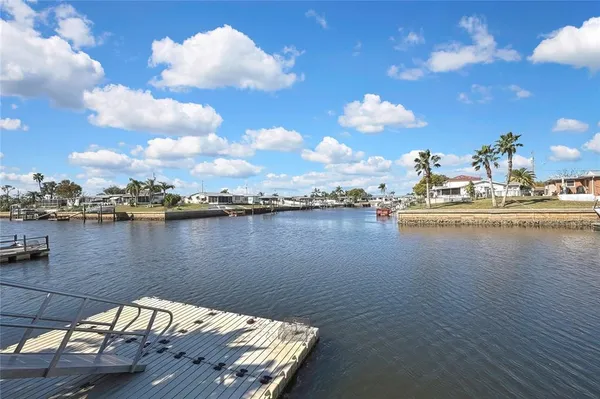 $440,000 | 12527 1st Isle, Hudson, FL 34667