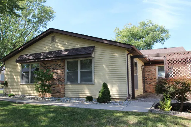 $238,000 | 721 East Waterloo Court, Bloomington, IN 47401