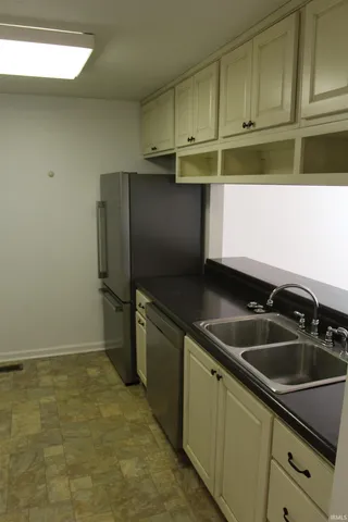 $238,000 | 721 East Waterloo Court, Bloomington, IN 47401