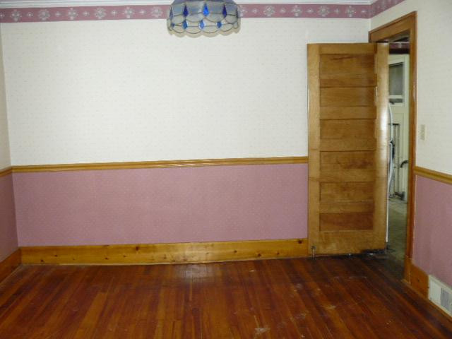 1054 Forest Road Schenectady, NY 12303 - Photo 4 of 12 Photo 4