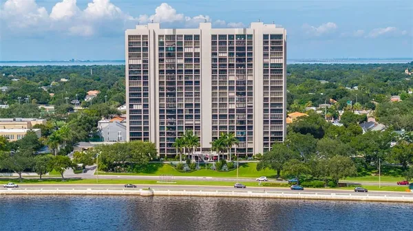 $950,000 | 3301 Bayshore Boulevard, Unit 1510A, Tampa, FL 33629