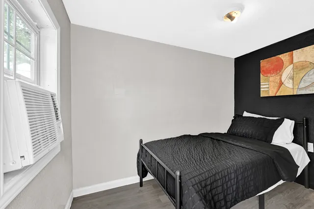 $4,999 | 4510 Beechcraft Street, Seabrook, TX 77586