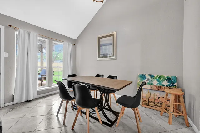 $4,999 | 4510 Beechcraft Street, Seabrook, TX 77586