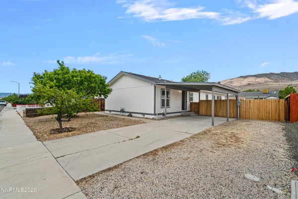 $399,900 | 233 Glen Vista Drive, Dayton, NV 89403