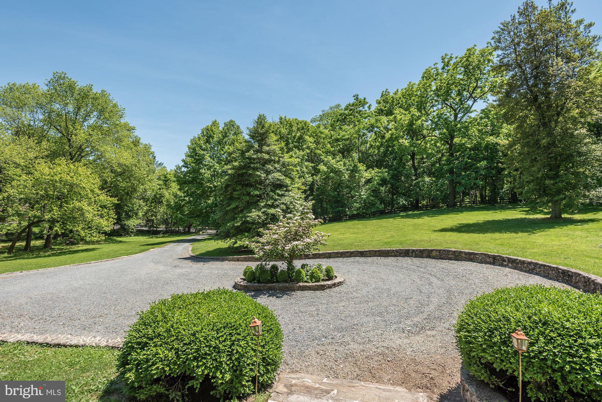 18203 Sands Road Purcellville, VA 20132 - Photo 15 of 48 Gallery Image 15