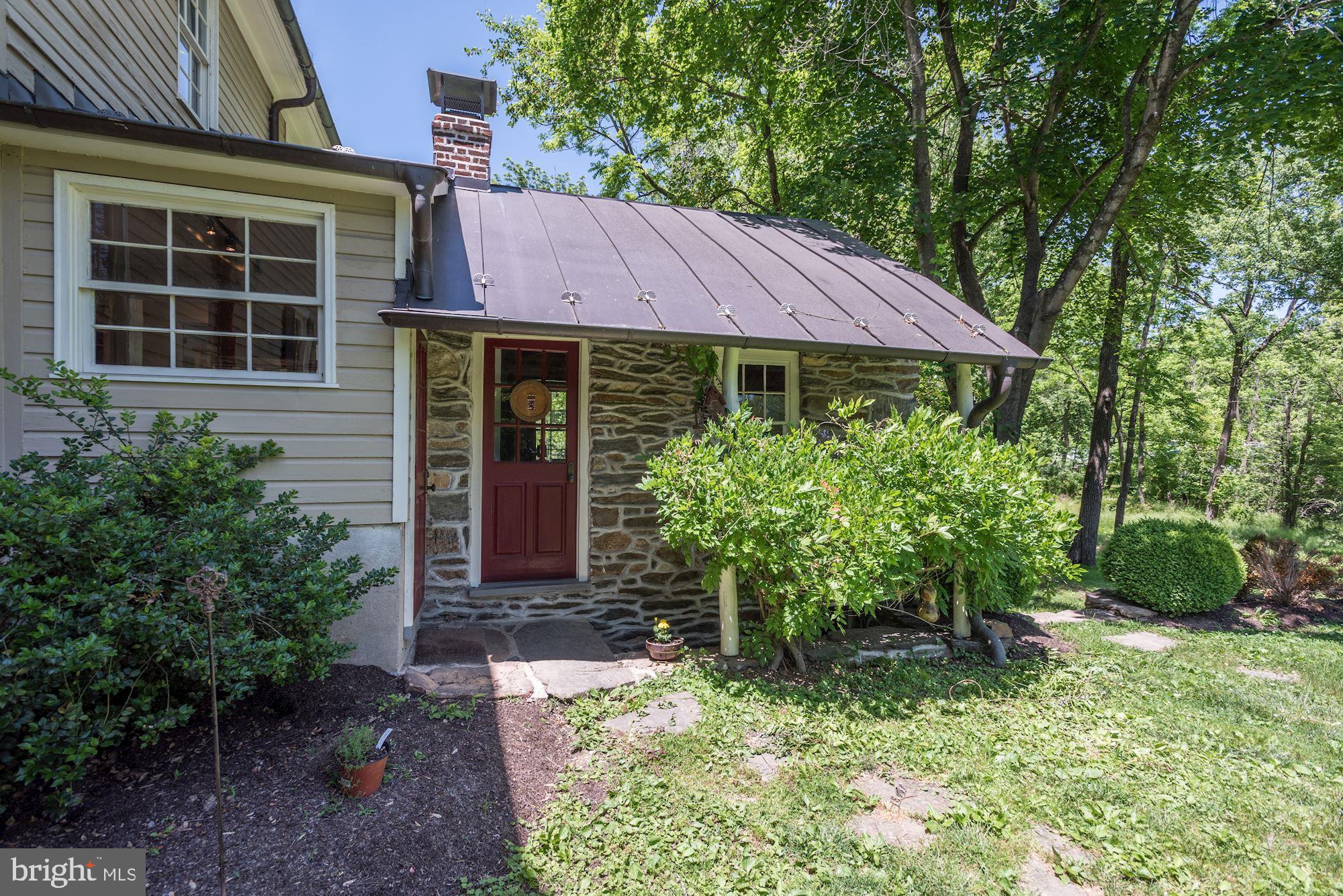 18203 Sands Road Purcellville, VA 20132 - Photo 32 of 48 Gallery Image 32
